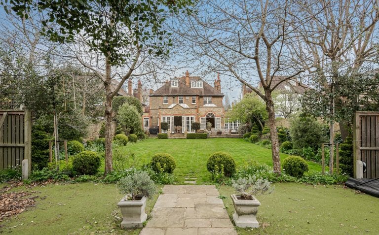 Modernised Edwardian Home in Putney image 45