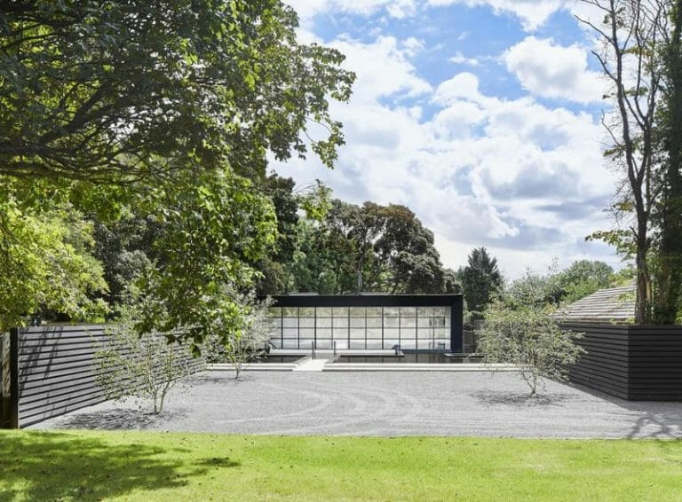 Ultra-Modern Grand Design House image 4