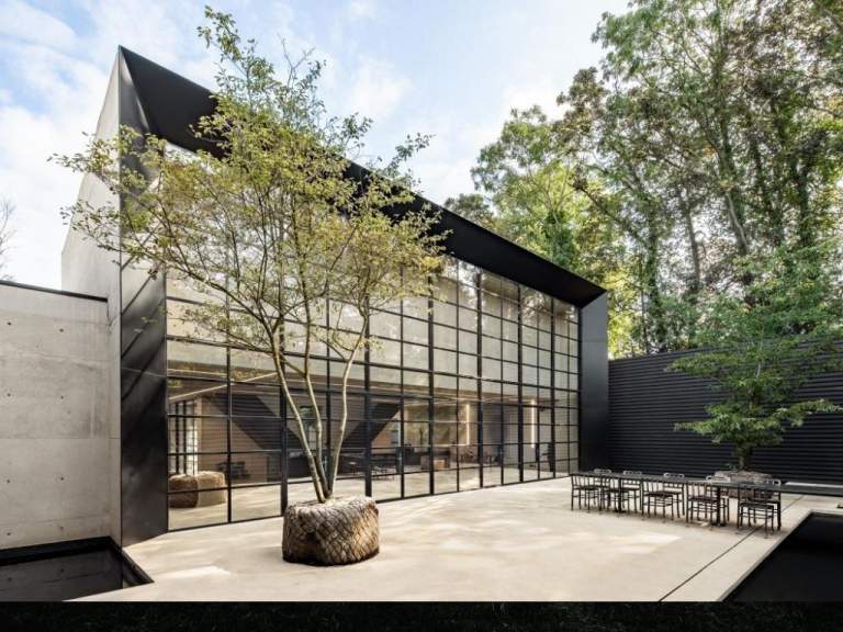 Ultra-Modern Grand Design House image 28