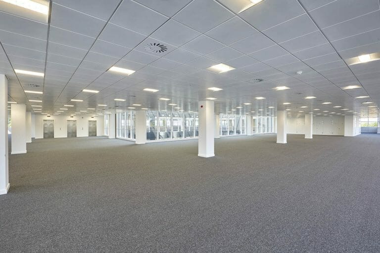 Uxbridge Offices with Atrium image 4