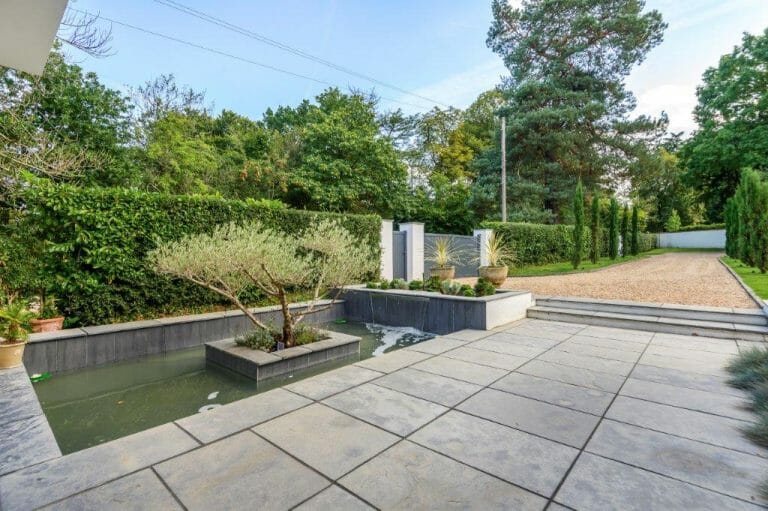 Grand Designs Surrey Home image 55