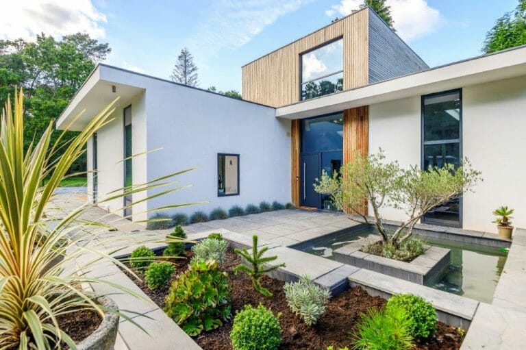 Grand Designs Surrey Home image 52