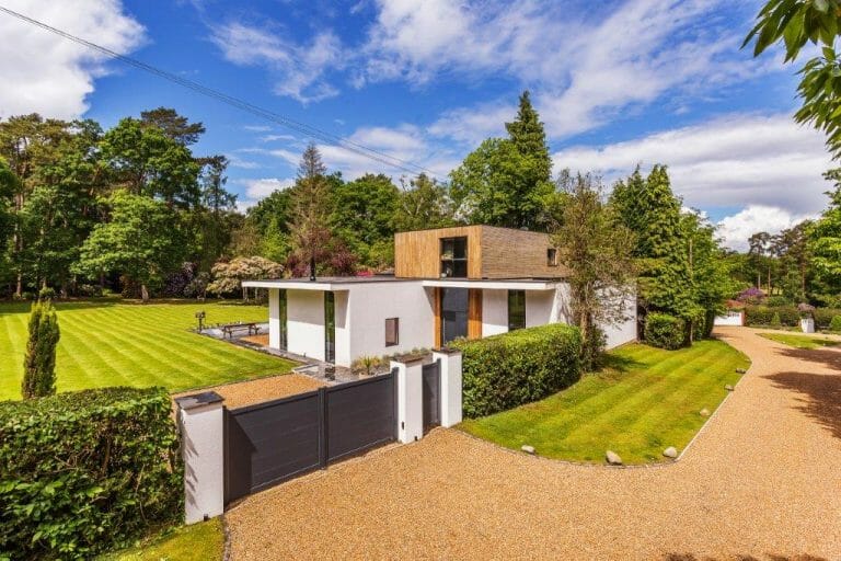 Grand Designs Surrey Home image 45