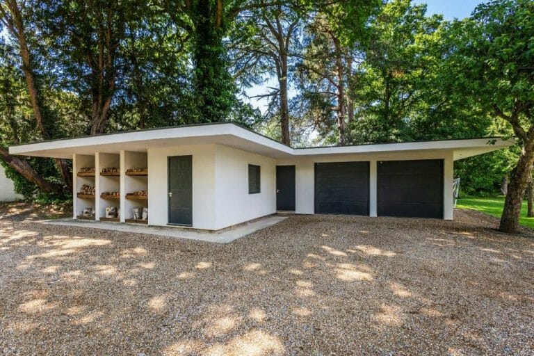 Grand Designs Surrey Home image 63
