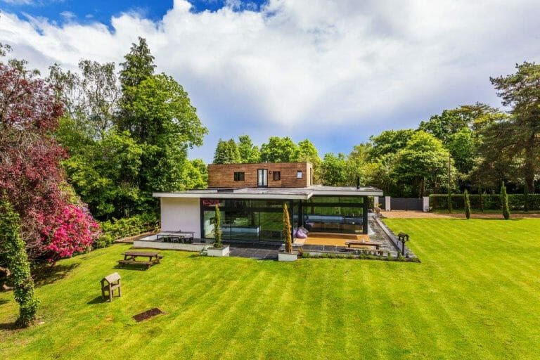 Grand Designs Surrey Home image 46
