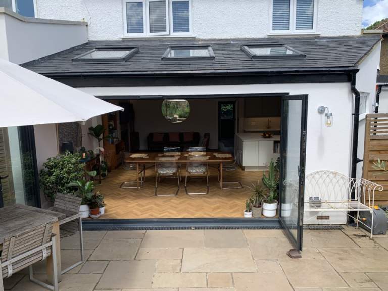 1930s North London Home image 3
