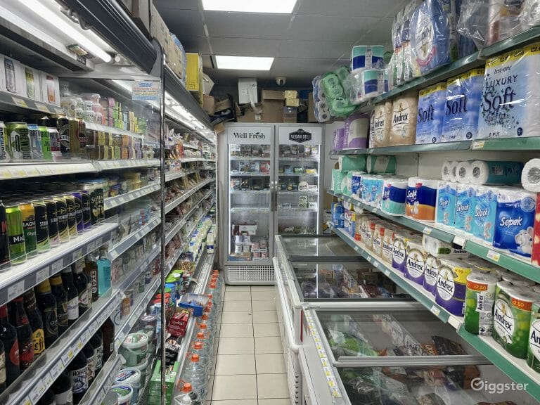 Corner Shop Available in Shoreditch image 2