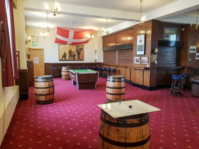 Old Fashioned Bar and Wine Cellar image 4