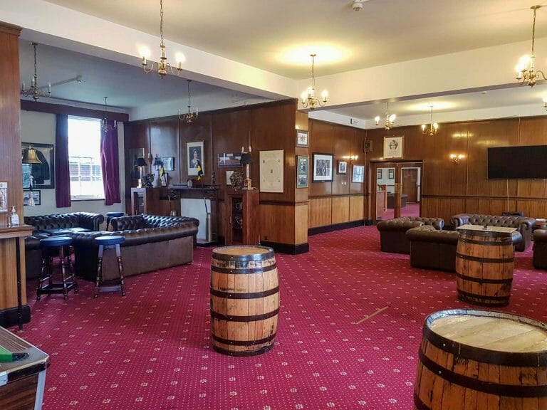 Old Fashioned Bar and Wine Cellar image 8