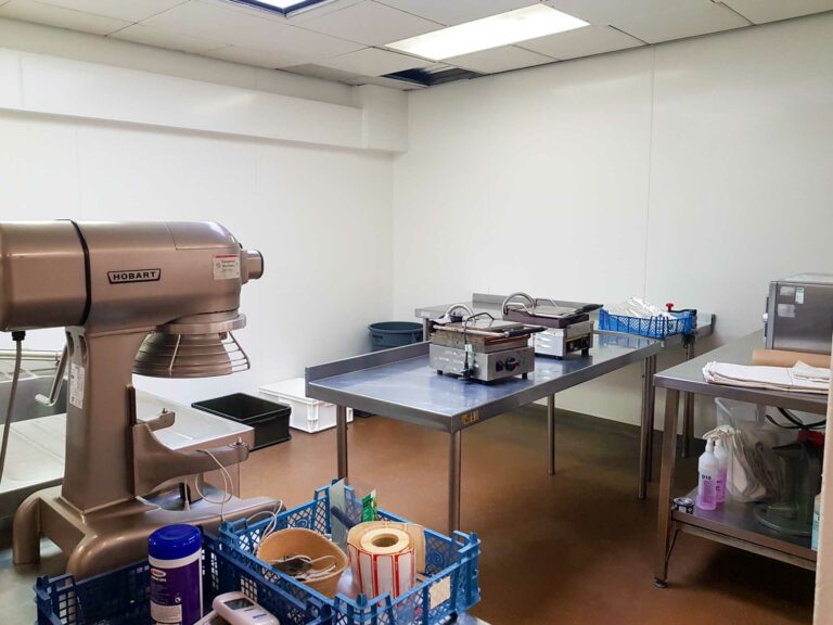 Mess Hall & Industrial kitchen image 18