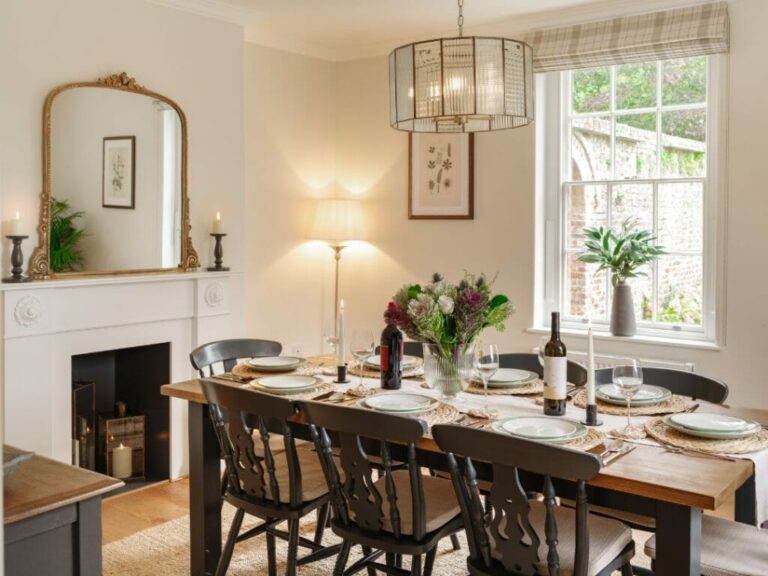 Grand English Estate image 75