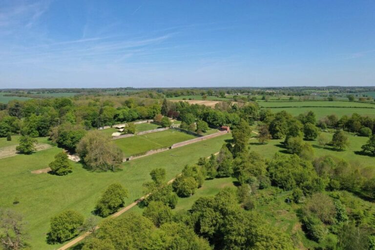 Grand English Estate image 41