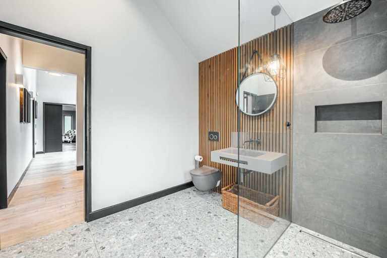 Leatherhead Grand Designs image 30