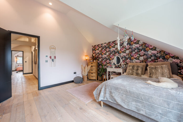 Leatherhead Grand Designs image 36