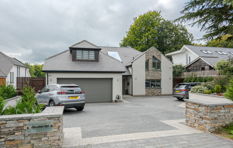 Leatherhead Grand Designs image 2