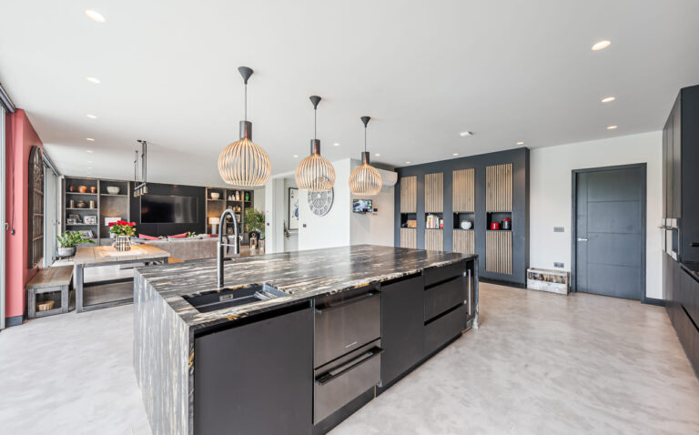 Leatherhead Grand Designs image 17