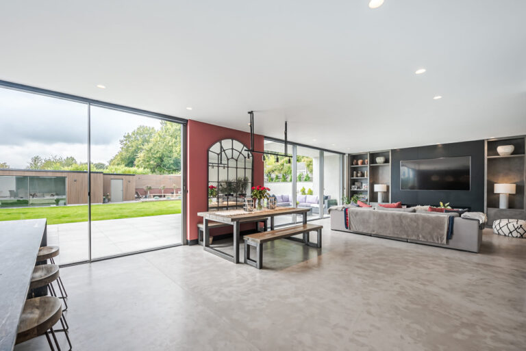 Leatherhead Grand Designs image 21