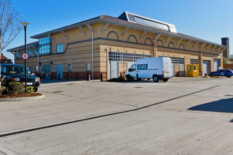 Large Venue with Car Park image 2