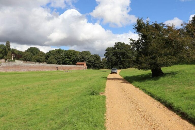 Grand English Estate image 21