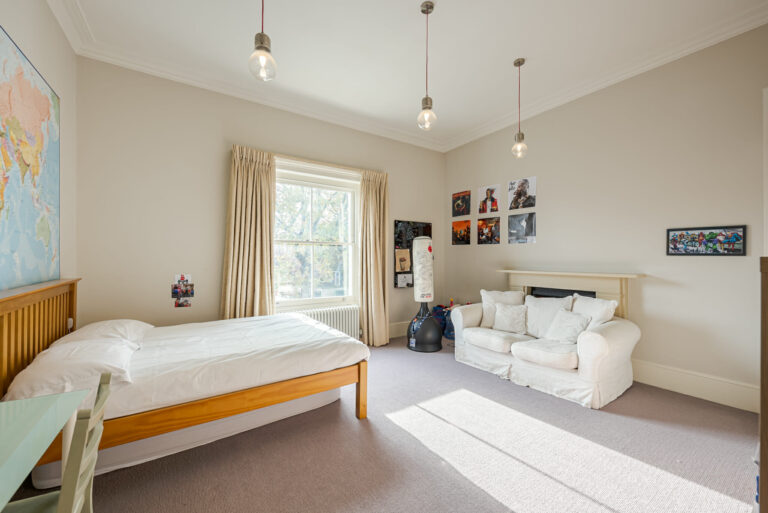 Converted Vicarage Clapham image 26