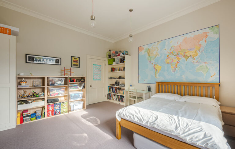 Converted Vicarage Clapham image 25