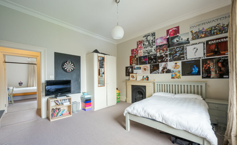 Converted Vicarage Clapham image 27