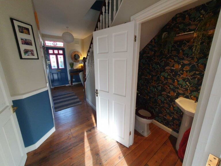 Edwardian Family Home image 14