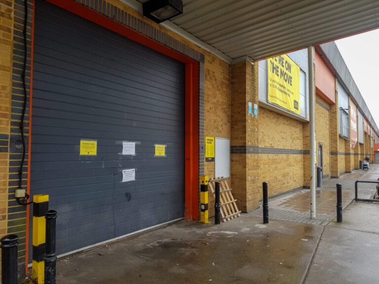 Former Distribution Warehouse Available for Short Term Production Hires image 20