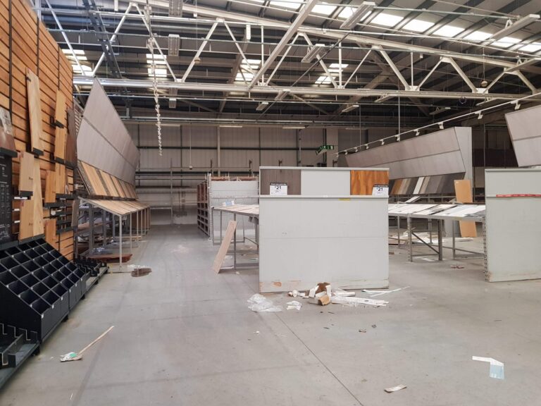 Former Distribution Warehouse Available for Short Term Production Hires image 11