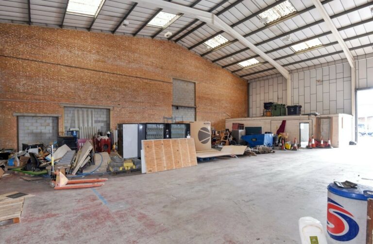 2 Self Contained Warehouses Available for Short Term Hire image 4