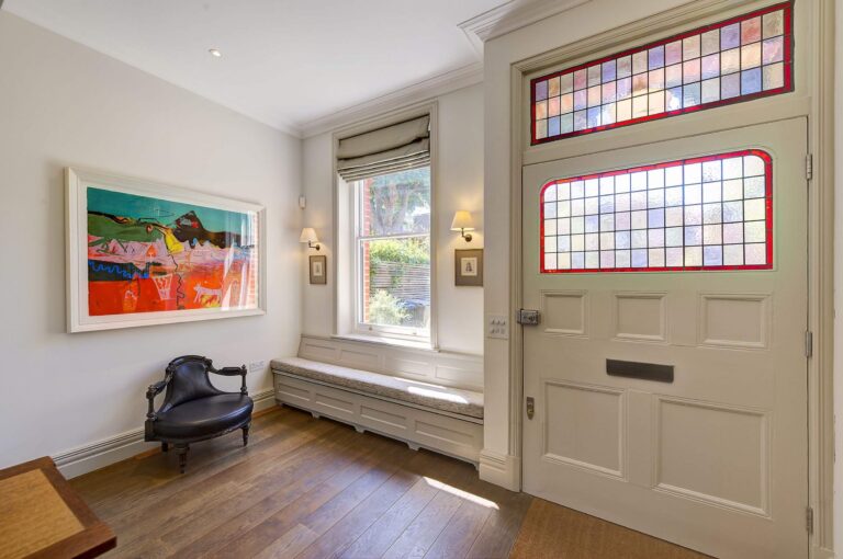 Renovated Cricklewood Home image 3