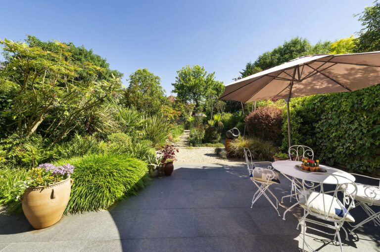 Renovated Cricklewood Home image 32