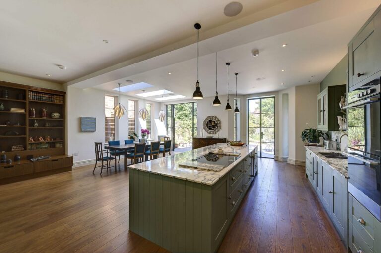 Renovated Cricklewood Home image 8