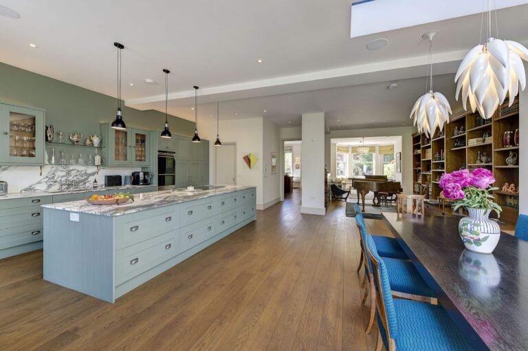 Renovated Cricklewood Home image 4