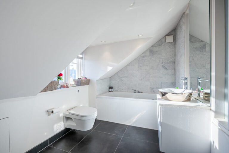 Tooting Townhouse image 29