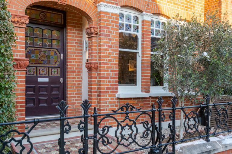 Tooting Townhouse image 2