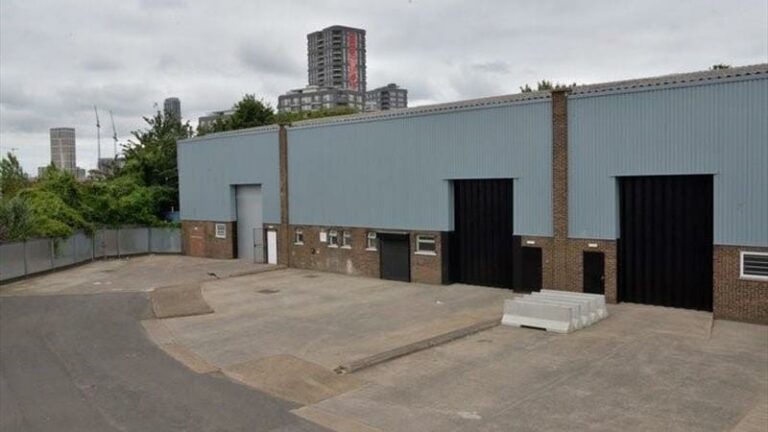 2 Self Contained Warehouses Available for Short Term Hire image 7