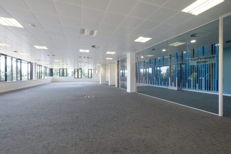 Spacious Office Suite image 3