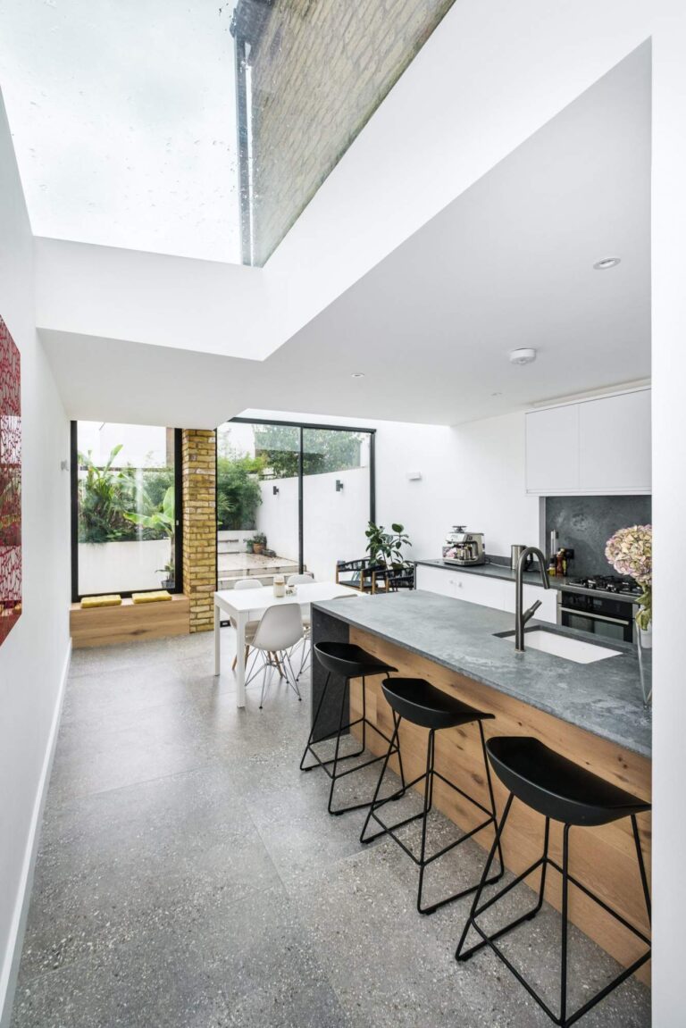 Beautifully Designed Victorian Family Home image 13