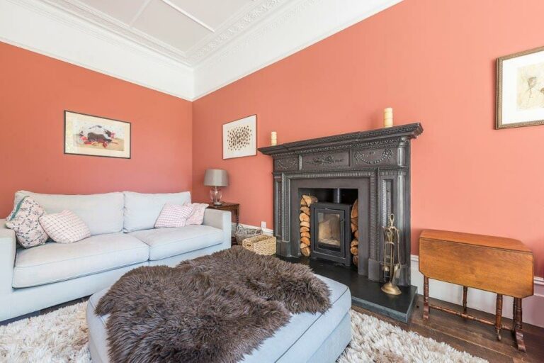 Large Ealing Family Home image 23