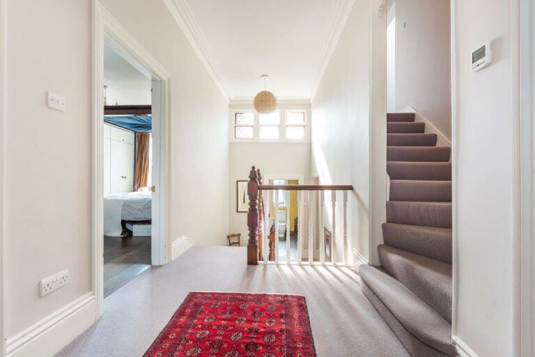 Large Ealing Family Home image 47