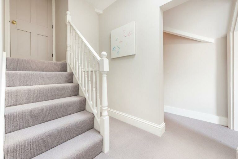 Large Ealing Family Home image 51