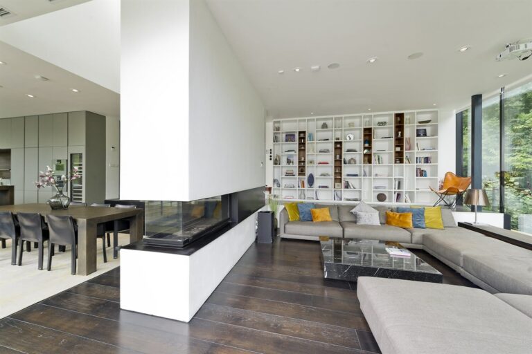 Remote Modern House with Waterview image 21