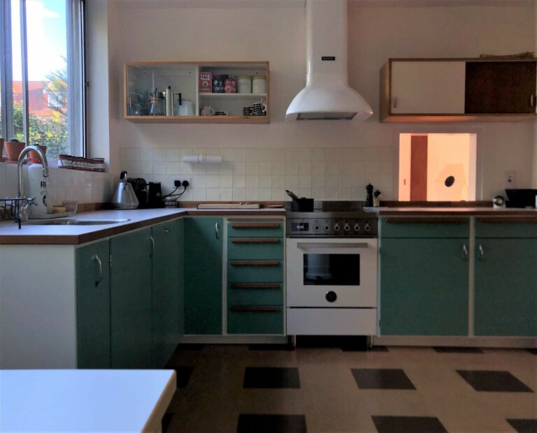 1960’s House in N6 image 1