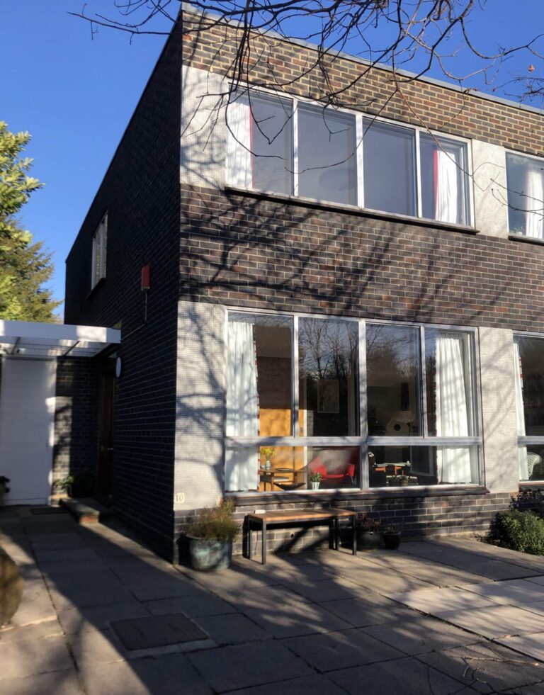 1960’s House in N6 image 23