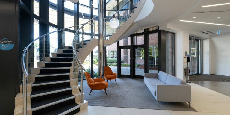 Spacious Office Suite image 10