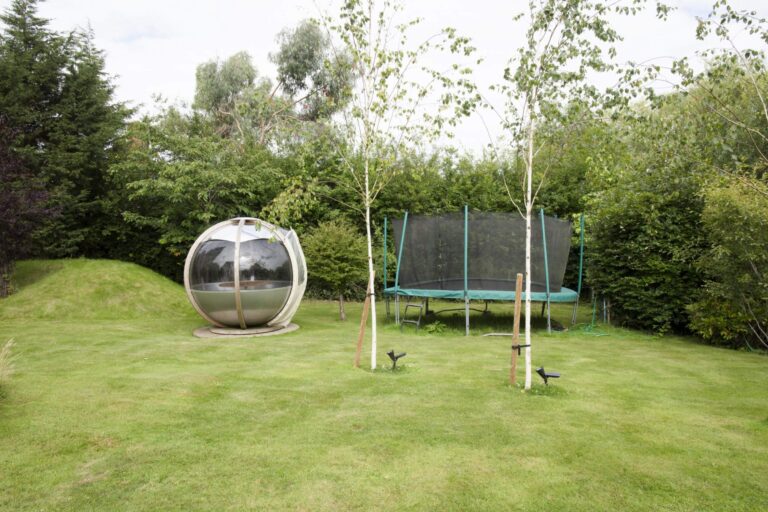A Modern Family Home with Large Swimming Pool image 61