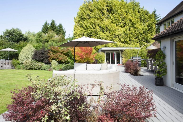 A Modern Family Home with Large Swimming Pool image 84