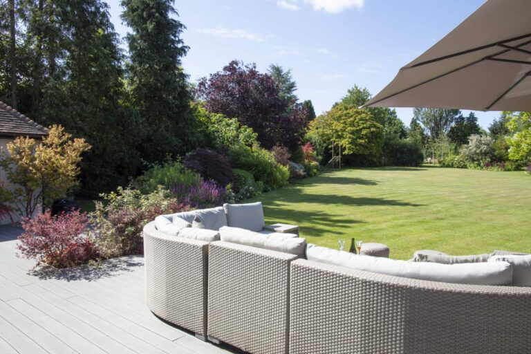 A Modern Family Home with Large Swimming Pool image 92