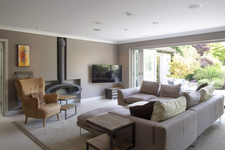A Modern Family Home with Large Swimming Pool image 17